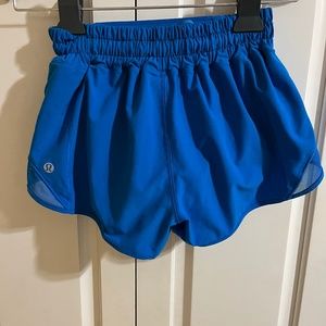Lululemon Hotty Hot Size 2 shorts - 2.5